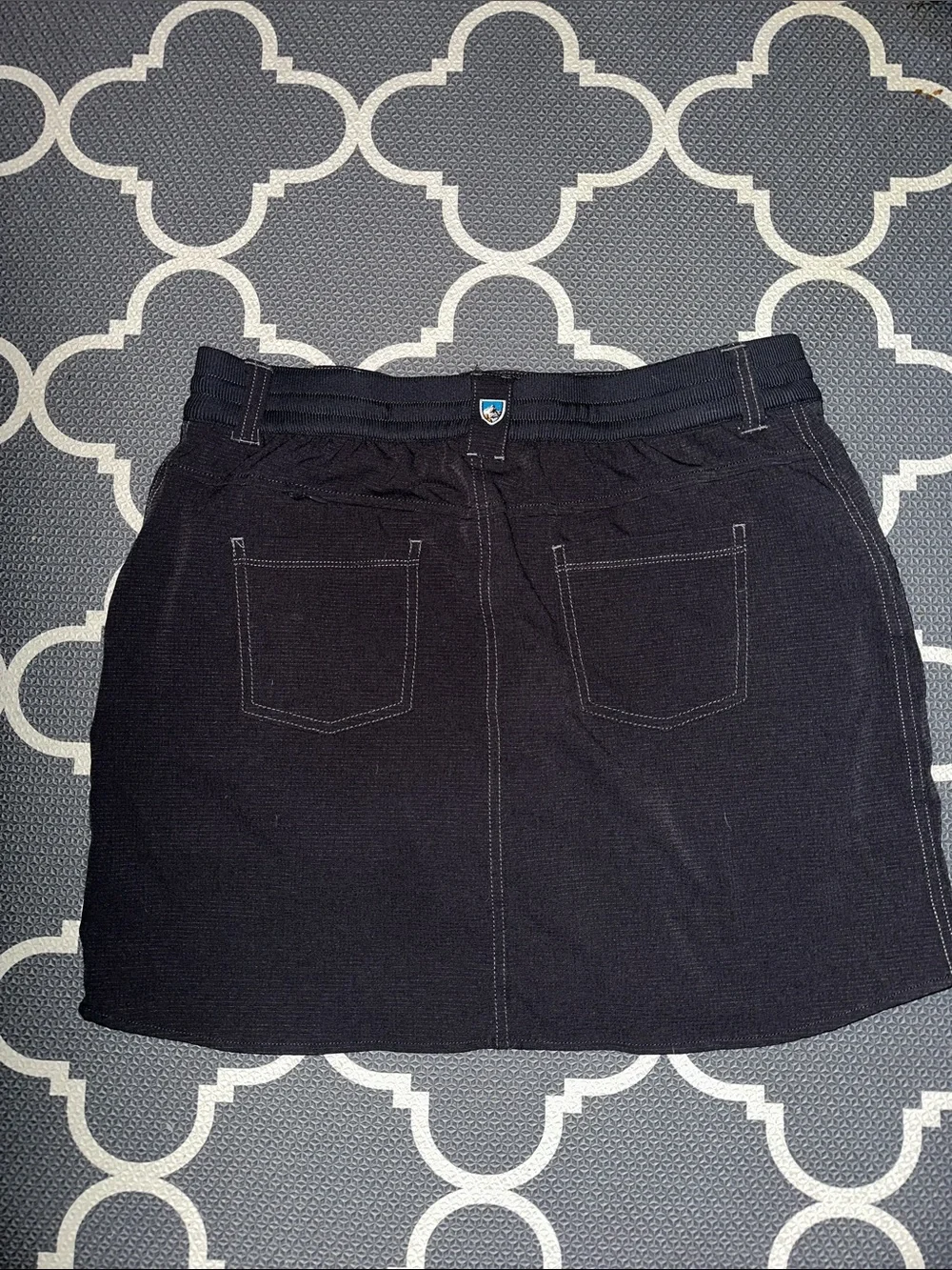 Kuhl sleek black